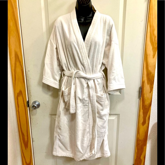 Movie memorabilia! Robe from set Monster-In-Law starring JLo/Jane Fonda - Picture 2 of 14
